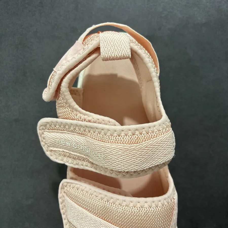 New Balance SD3205 Classic Sandals