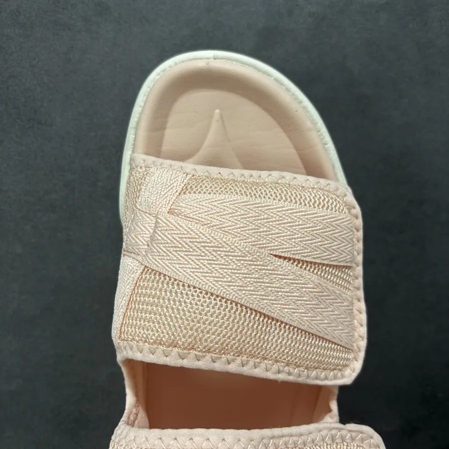 New Balance SD3205 Classic Sandals