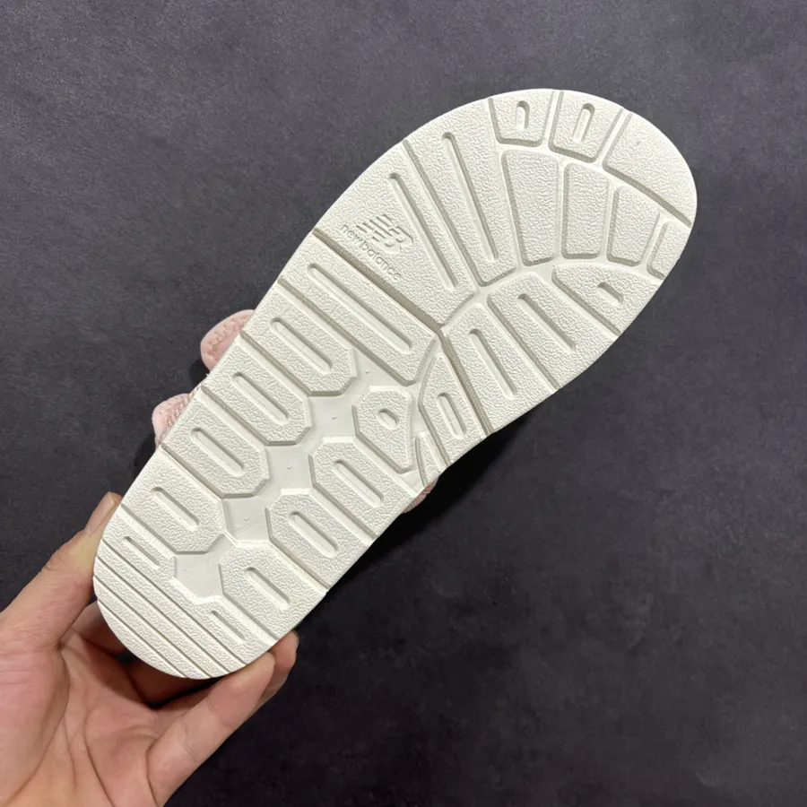 New Balance SD3205 Classic Sandals