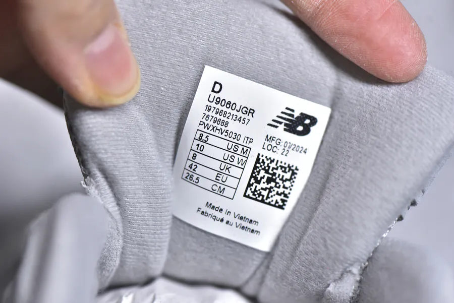 NB9060 Retro Sport Sneakers