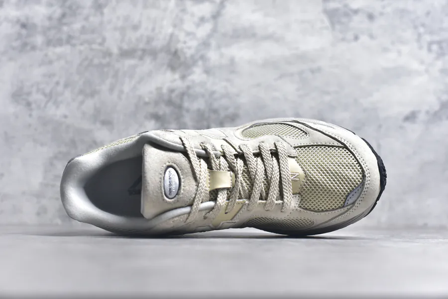 New Balance 2002R Classic Sneaker