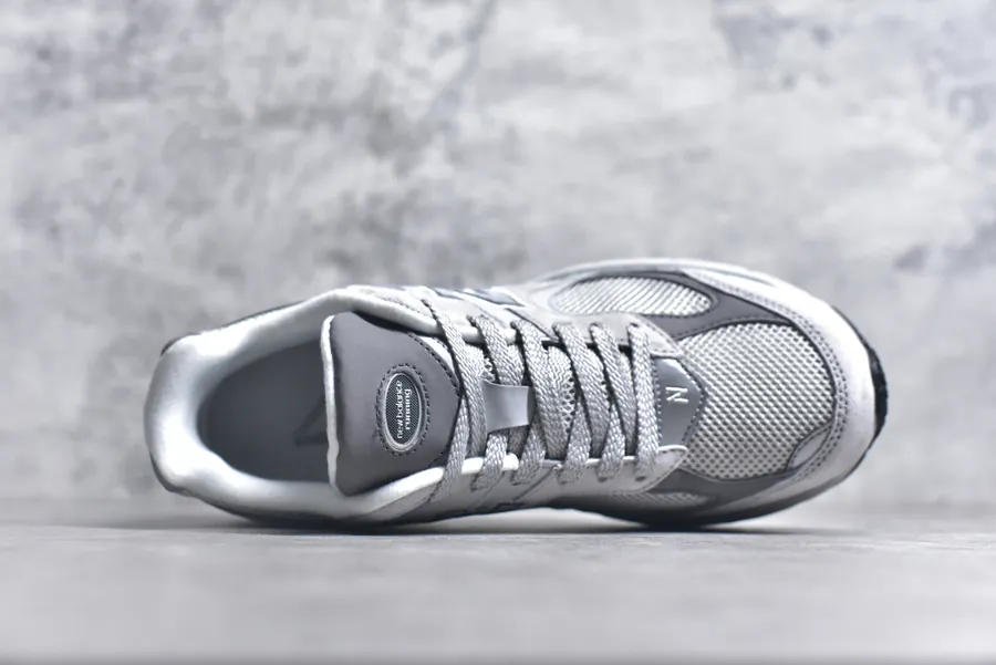 New Balance 2002R Classic Sneaker