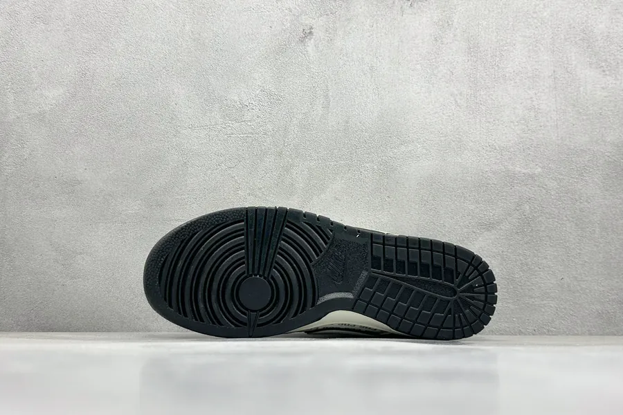 Nike SB Dunk Low x North Face Custom Edition Low Top Sneakers