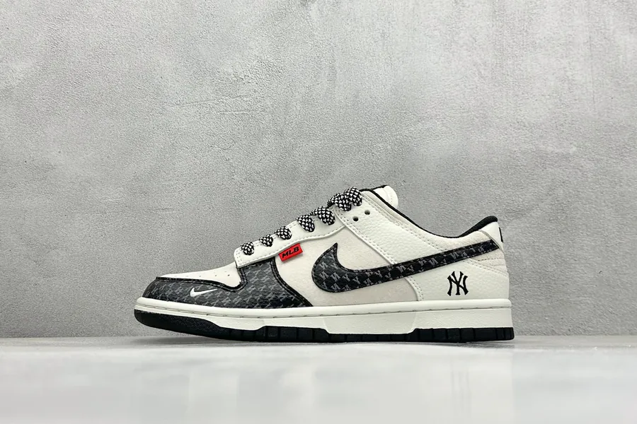 Nike SB Dunk Low MLB Collaboration Letter Patch