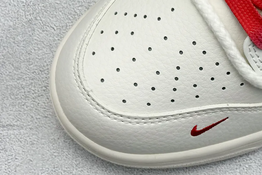 Nike SB Dunk Low x Stussy White Red Hook Strap