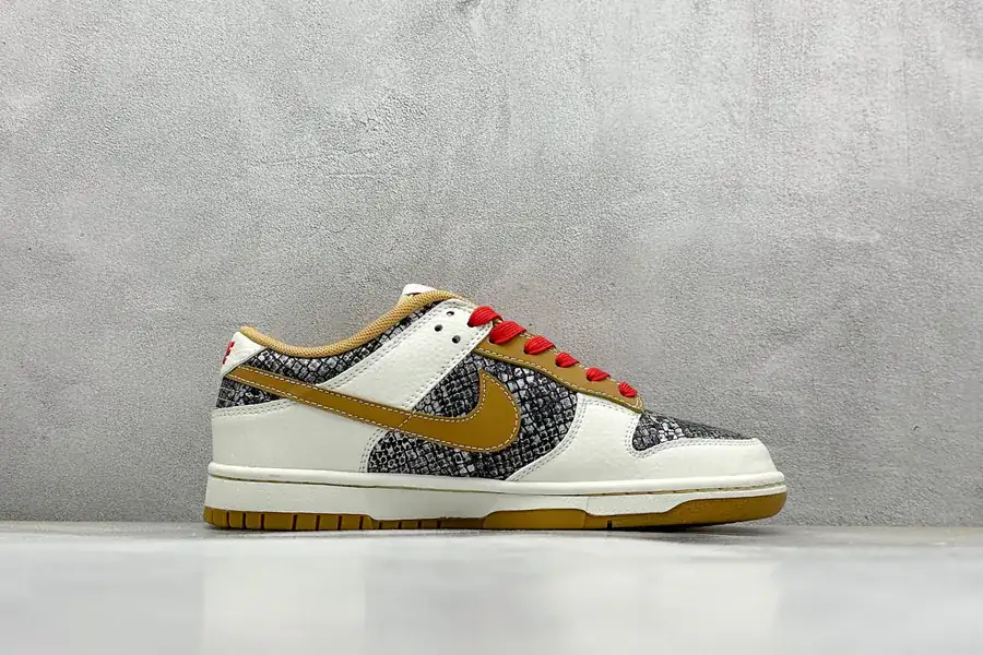 Nike SB Dunk Low Snake Year Limited Edition