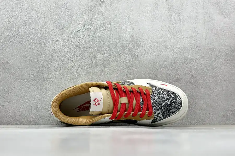 Nike SB Dunk Low Snake Year Limited Edition