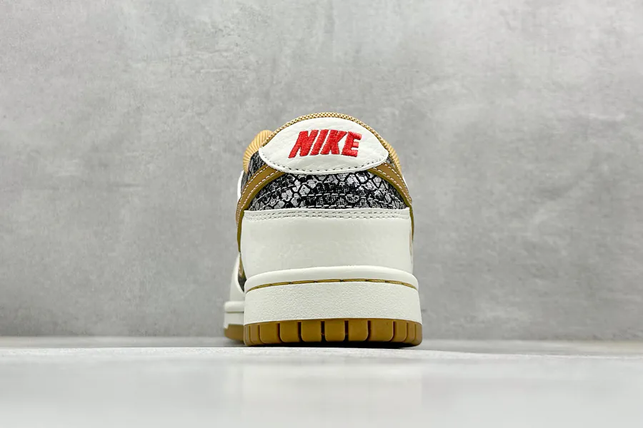 Nike SB Dunk Low Snake Year Limited Edition