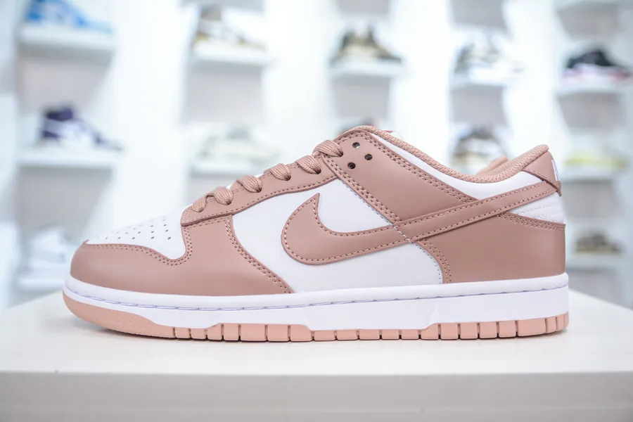 NK Dunk Low in Rose Pink