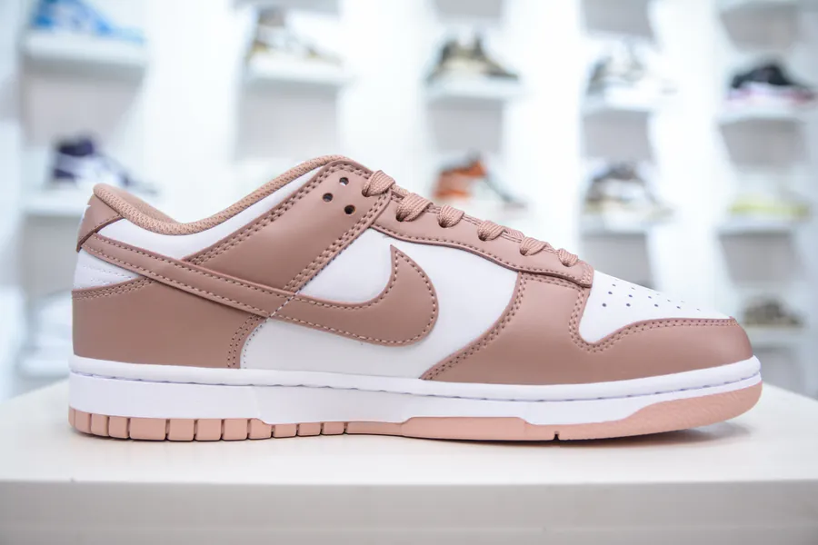 NK Dunk Low in Rose Pink