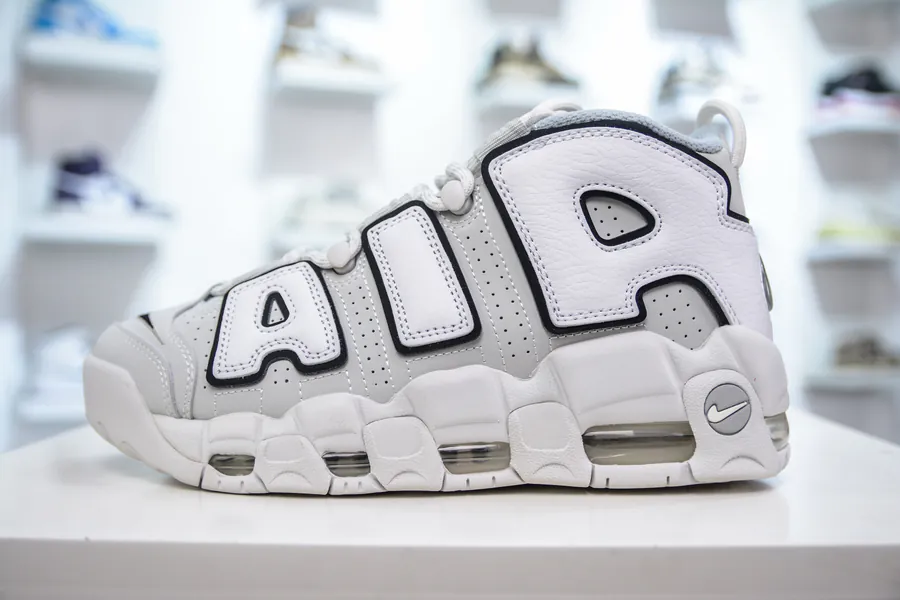 NK Air More Uptempo '96 OG Sneaker