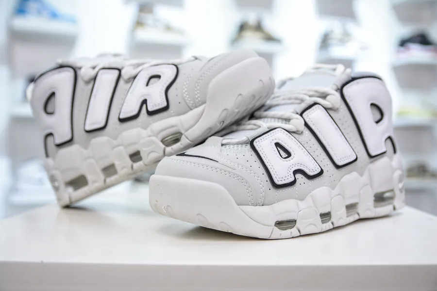 NK Air More Uptempo '96 OG Sneaker