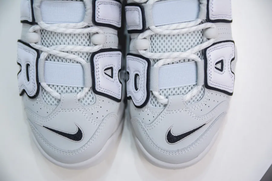NK Air More Uptempo '96 OG Sneaker