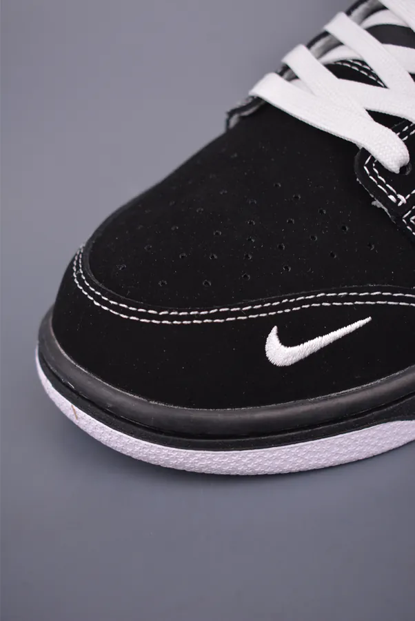 Nike SB Dunk Low NBA Collaboration