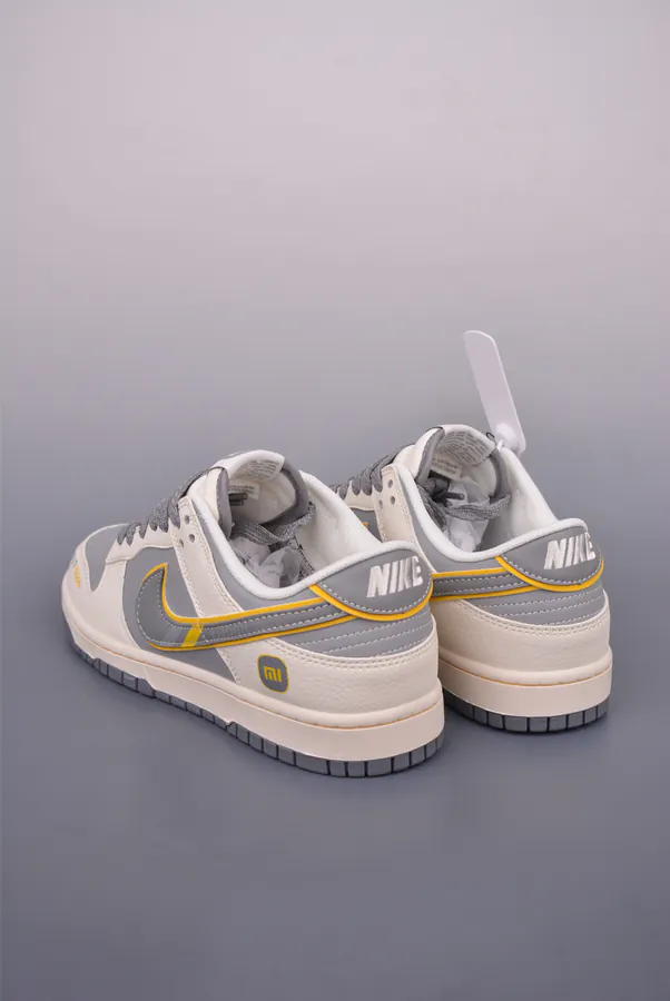 Nike SB Dunk Low OG Version