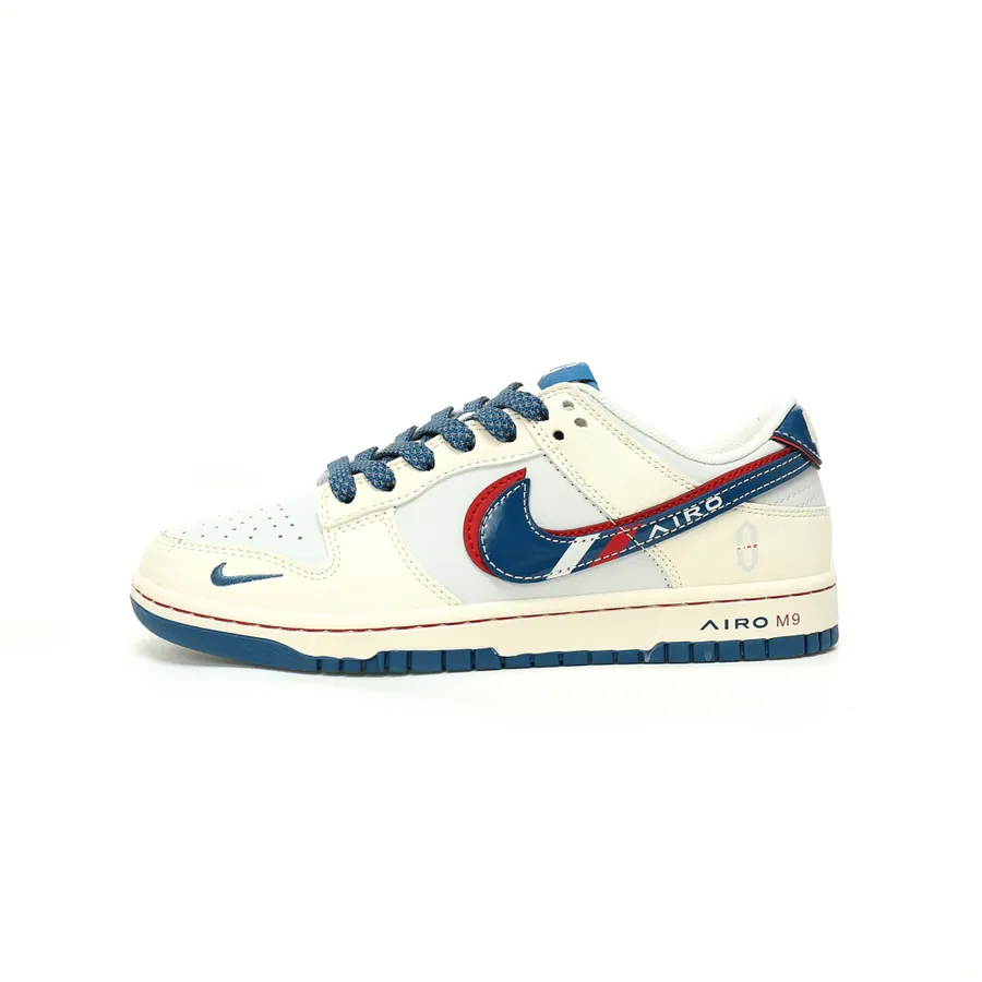 SB Dunk Low AITO M9 Collaboration Low Sneaker