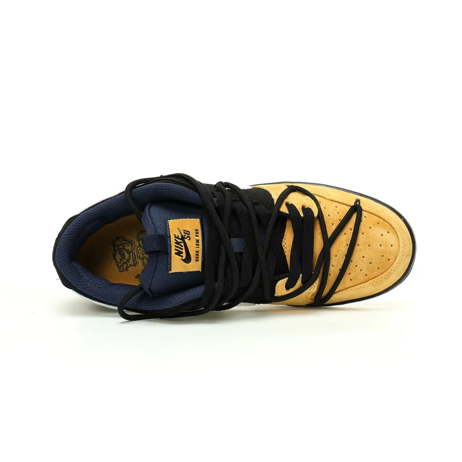 SB Dunk Low Pro PRM 'Black' in Midnight Navy & Desert Oce
