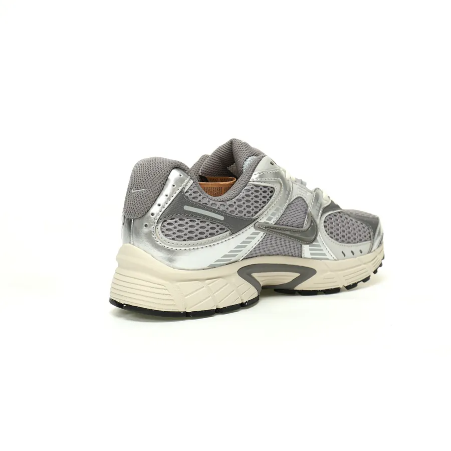 Nike V5 Runner V5 Men's and Women's Running Shoes