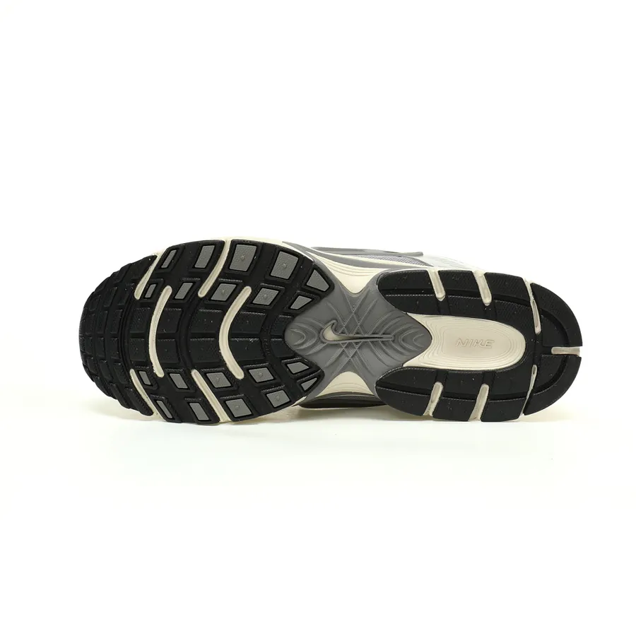 Nike V5 Runner V5 Men's and Women's Running Shoes