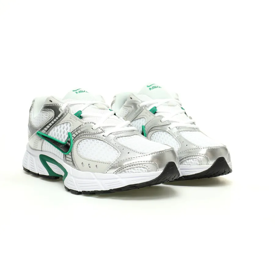 Nike V5 Runner Classic Retro Running Shoes