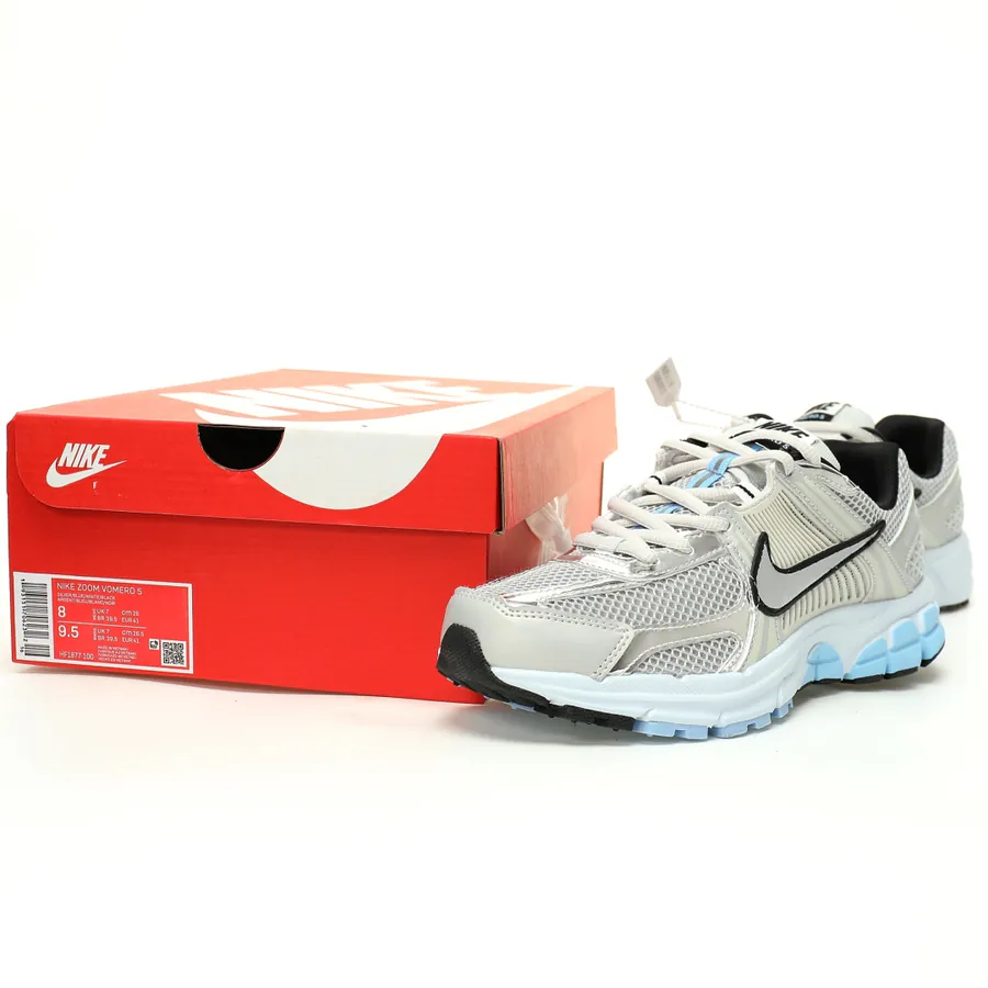 Nike Zoom Vomero 5 Retro Style Running Shoes