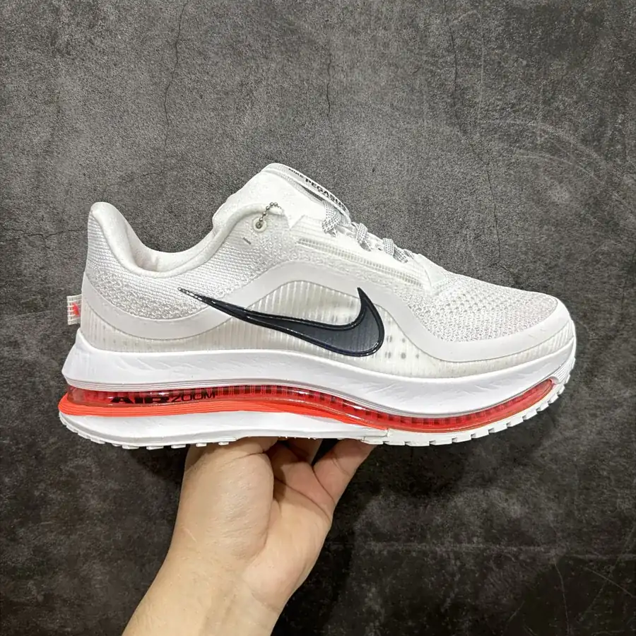 Nike Pegasus Premium Airscape Low Top Running Shoes