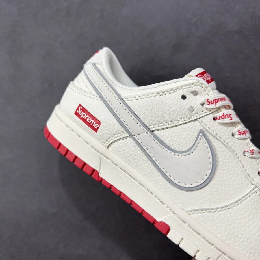 Nike SB Dunk Low Supreme Custom Edition Low Top Sneakers