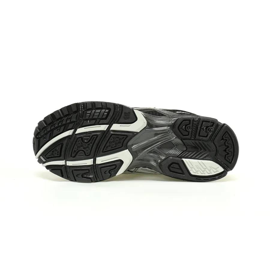 ASICS Gel Nimbus 10.1 Black Grey Lightweight Cushioning Running Shoes