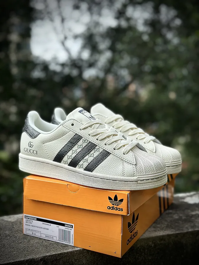 AD Originals Superstar Bucket Sneaker