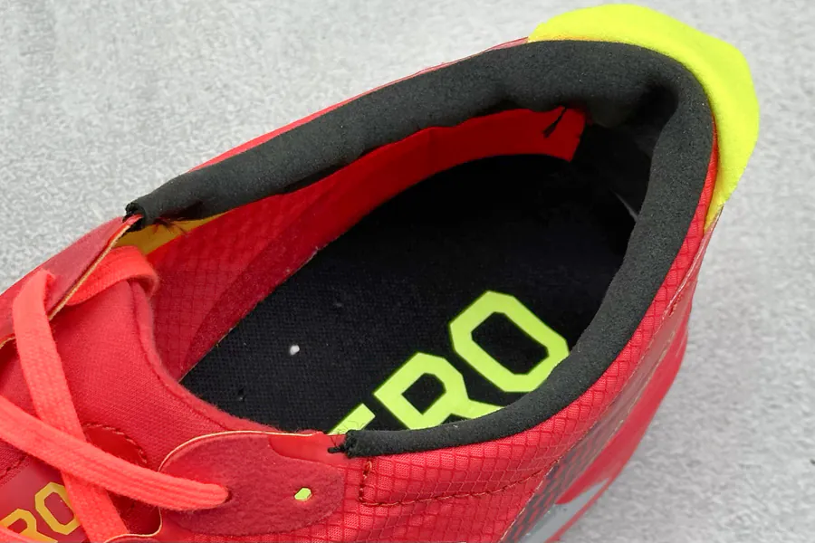 Adidas Adios 9 M Lightweight Running Shoes