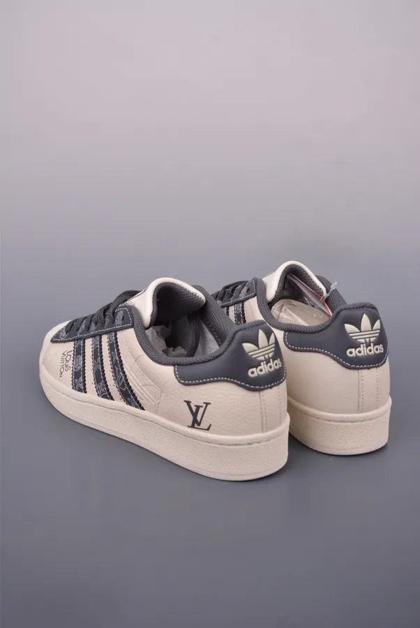 Adidas Originals Superstar Classic White Sneaker