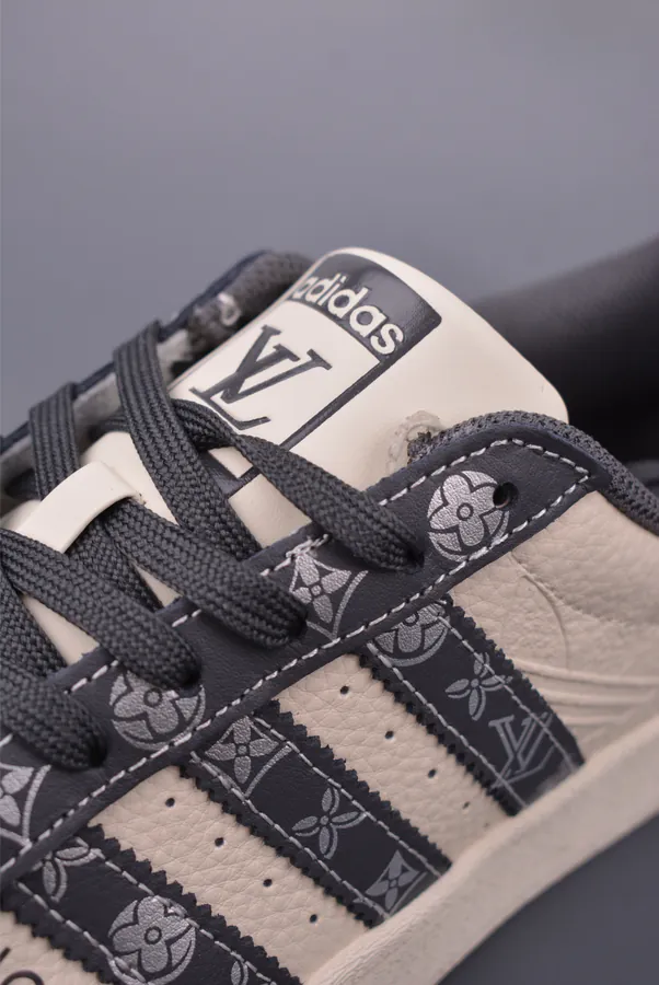 Adidas Originals Superstar Classic White Sneaker