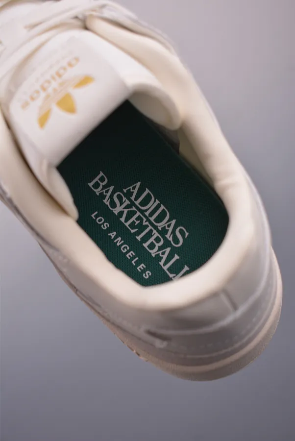 AD Forum LOW Low Top Sneaker