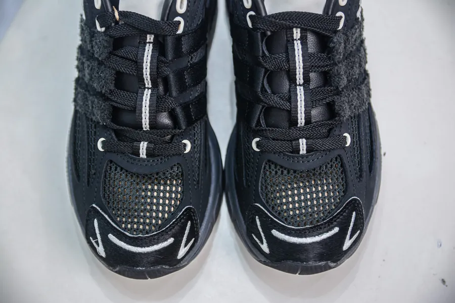 AD Originals Adistar Cushion Retro Tech Sport Sneaker