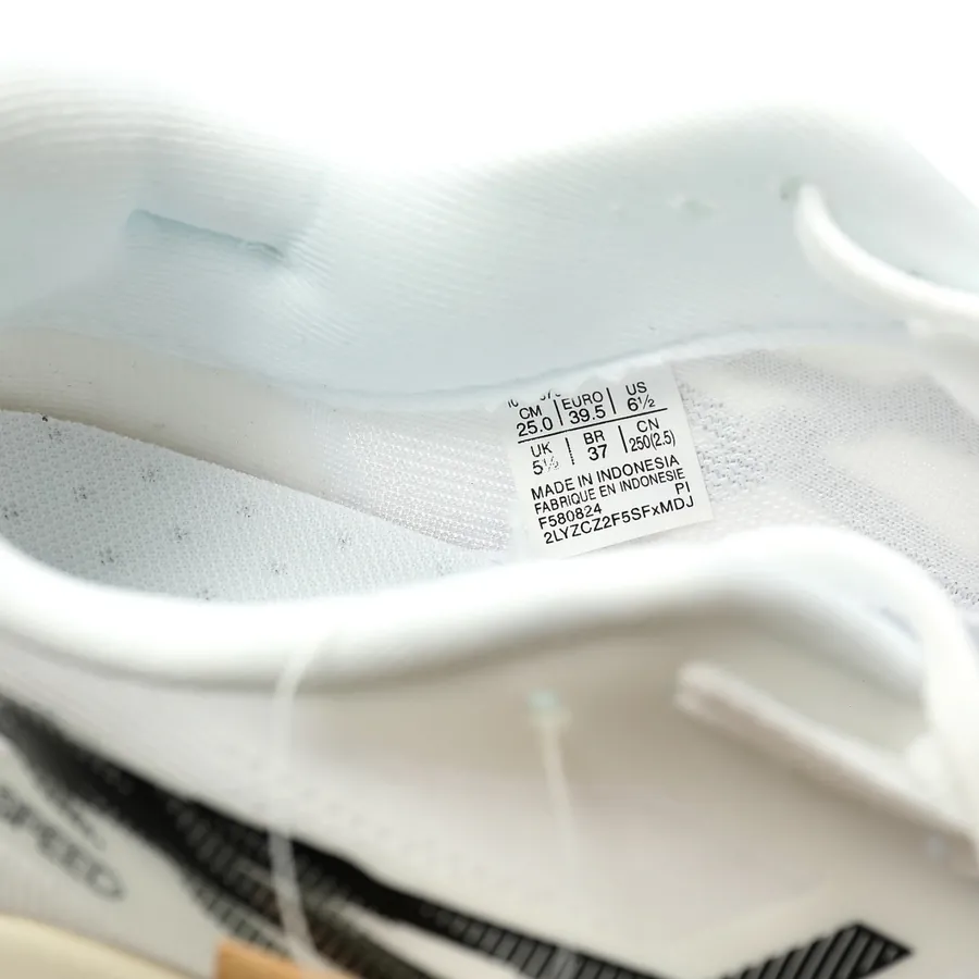 Asics Magic Speed 4 Low Sneaker White Black