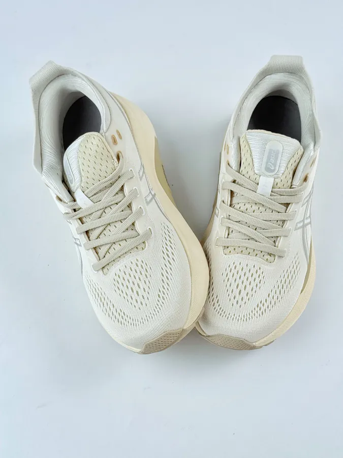 Asics Gel Kayano 31st Generation Running Shoes