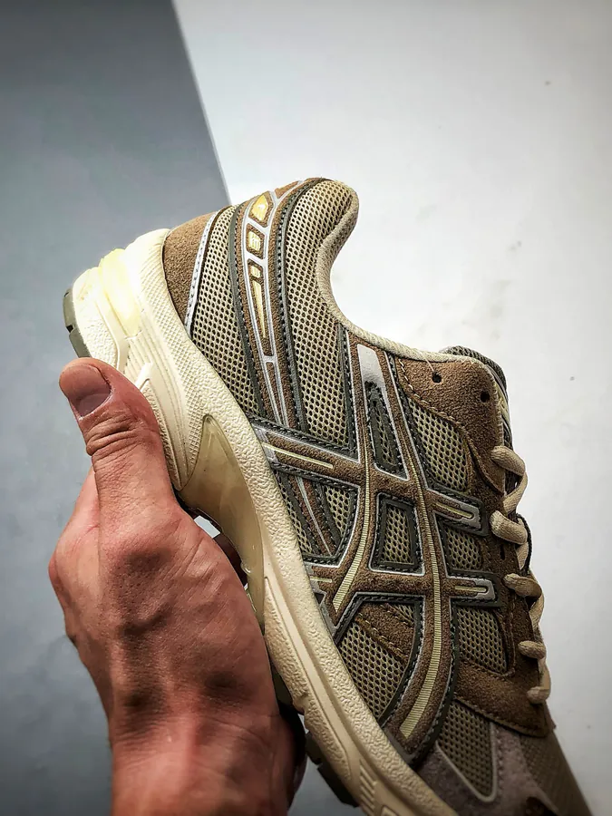 Asics Gel 1130 Brown and White