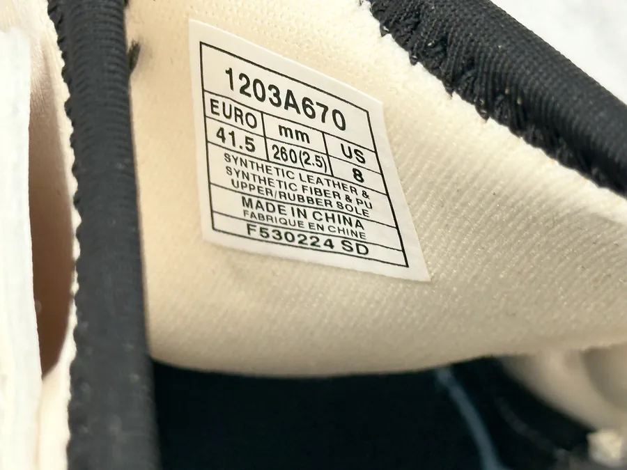 Asics Gel Sonoma SE in Beige