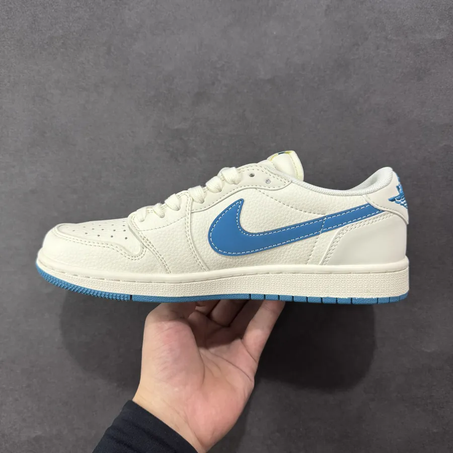 Travis Scott x Fraent Design x Air 1 Low OG SP 1 Blue Hook Blue Sole Low Top Cultural Casual Sneakers