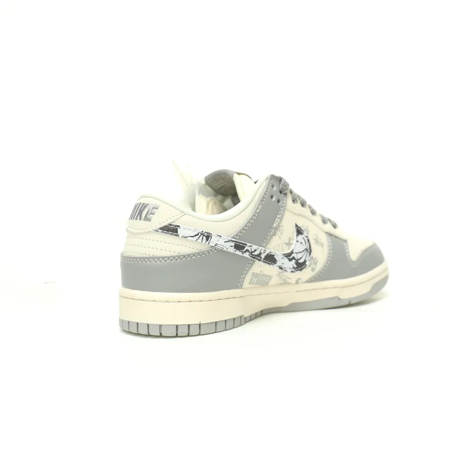 SB Dunk Low Retro SP by You Vintage Style Sneaker