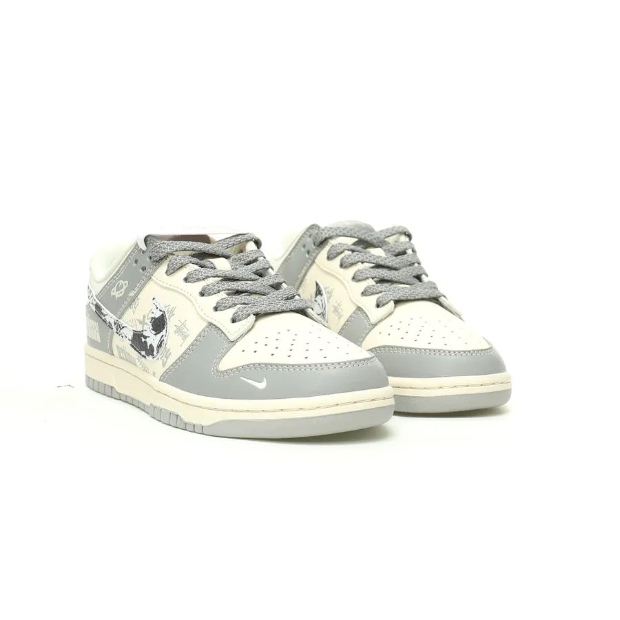 SB Dunk Low Retro SP by You Vintage Style Sneaker
