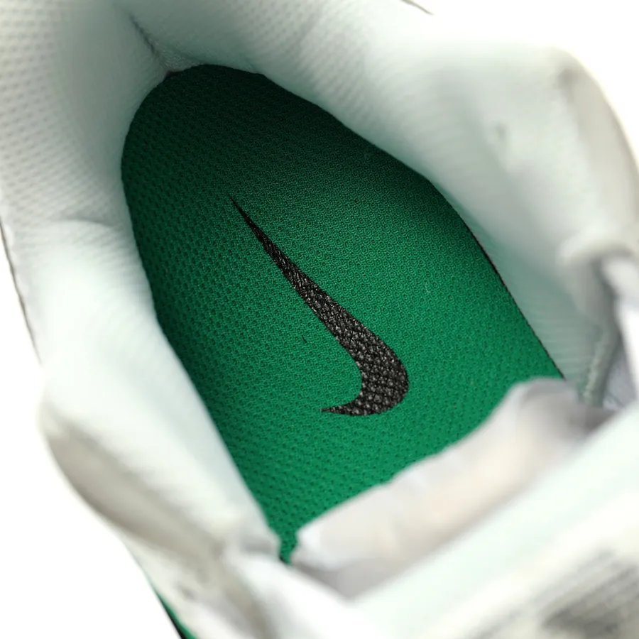 Nike V5 Runner Classic Retro Running Shoes