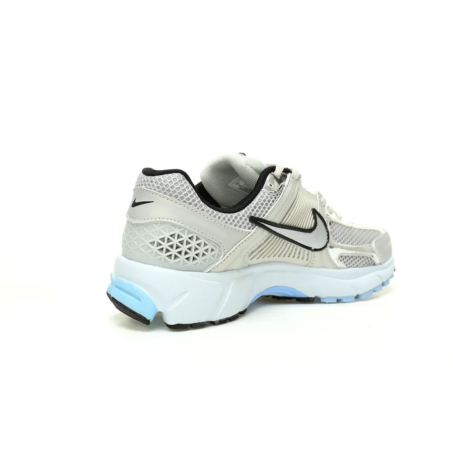 Nike Zoom Vomero 5 Retro Style Running Shoes