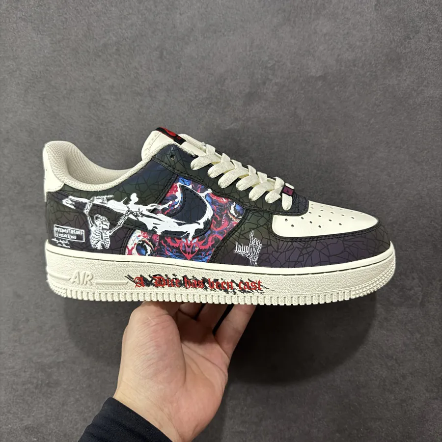 NK Air Force 107 Low 'Hay To End' Low Sneaker