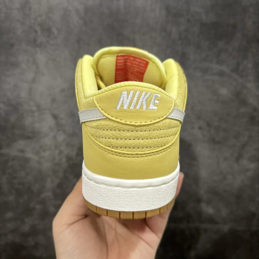 NIKE SB Dunk Low Pro ISO 'University Blue' in Grained Rubber