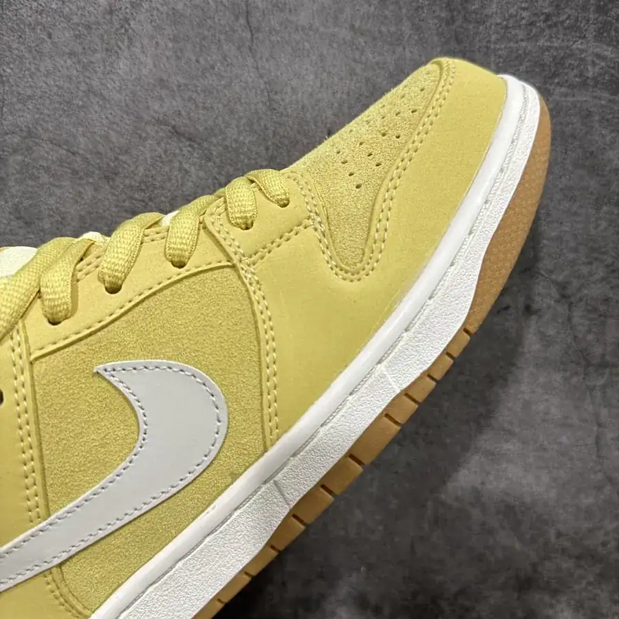 NIKE SB Dunk Low Pro ISO 'University Blue' in Grained Rubber