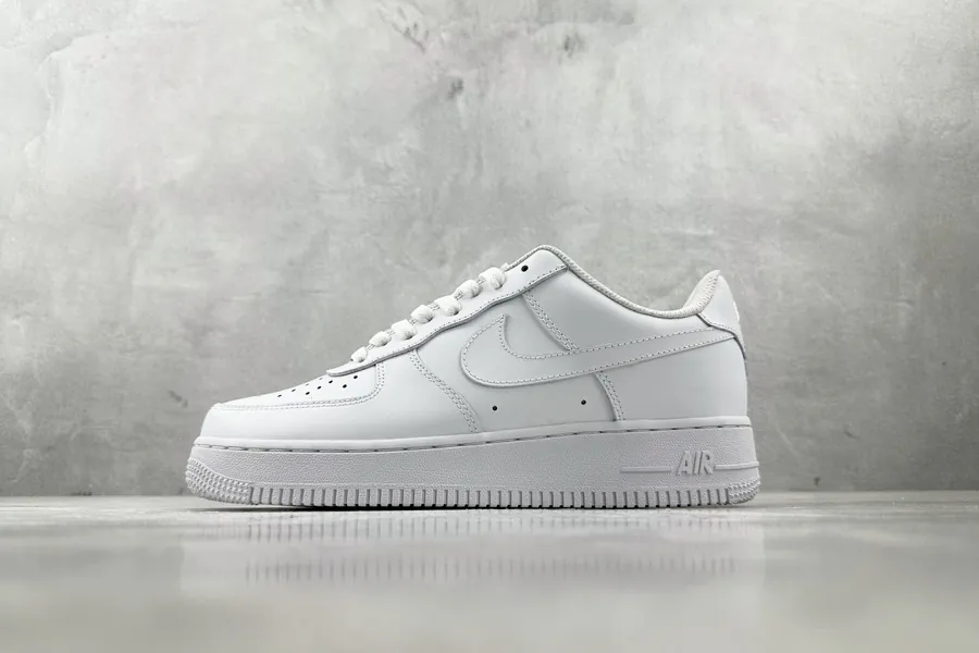 Nike Air Force 107 White