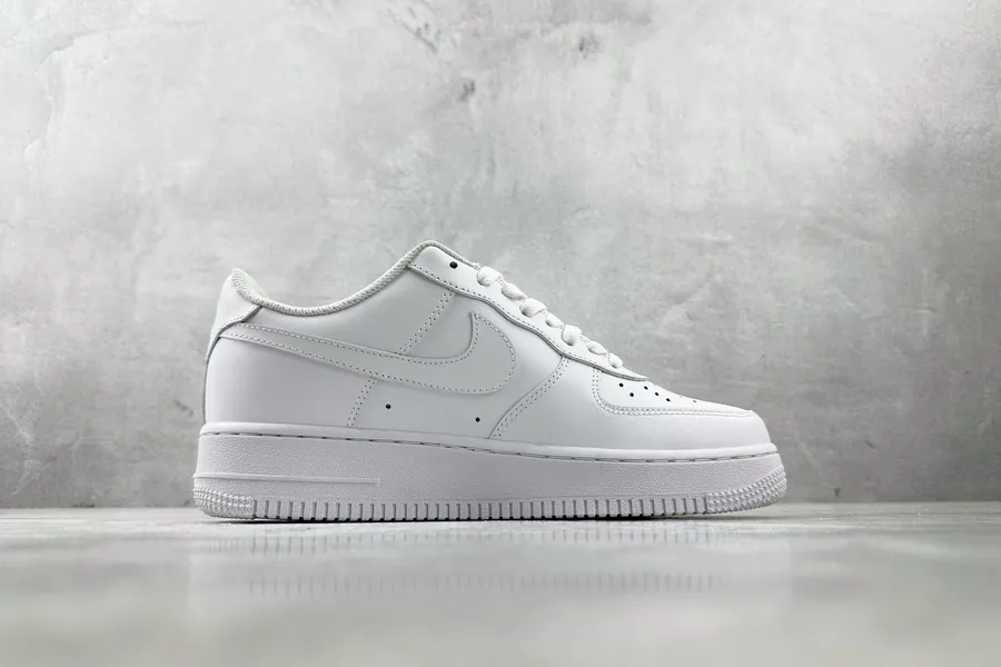 Nike Air Force 107 White