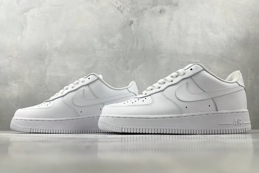 Nike Air Force 107 White