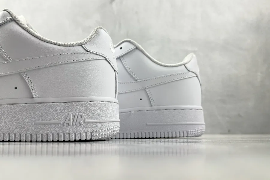 Nike Air Force 107 White